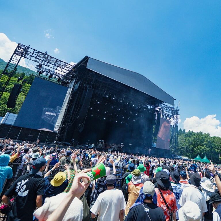 FUJI ROCK FESTIVAL GREEN STAGE（フジロックフェスティバル提供 ⓒ 宇宙大使☆スター）